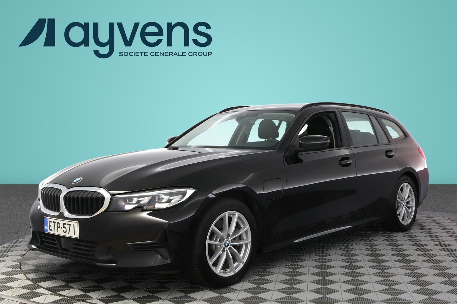 2021 BMW 320, 71 000 km, Fínsko — foto 1