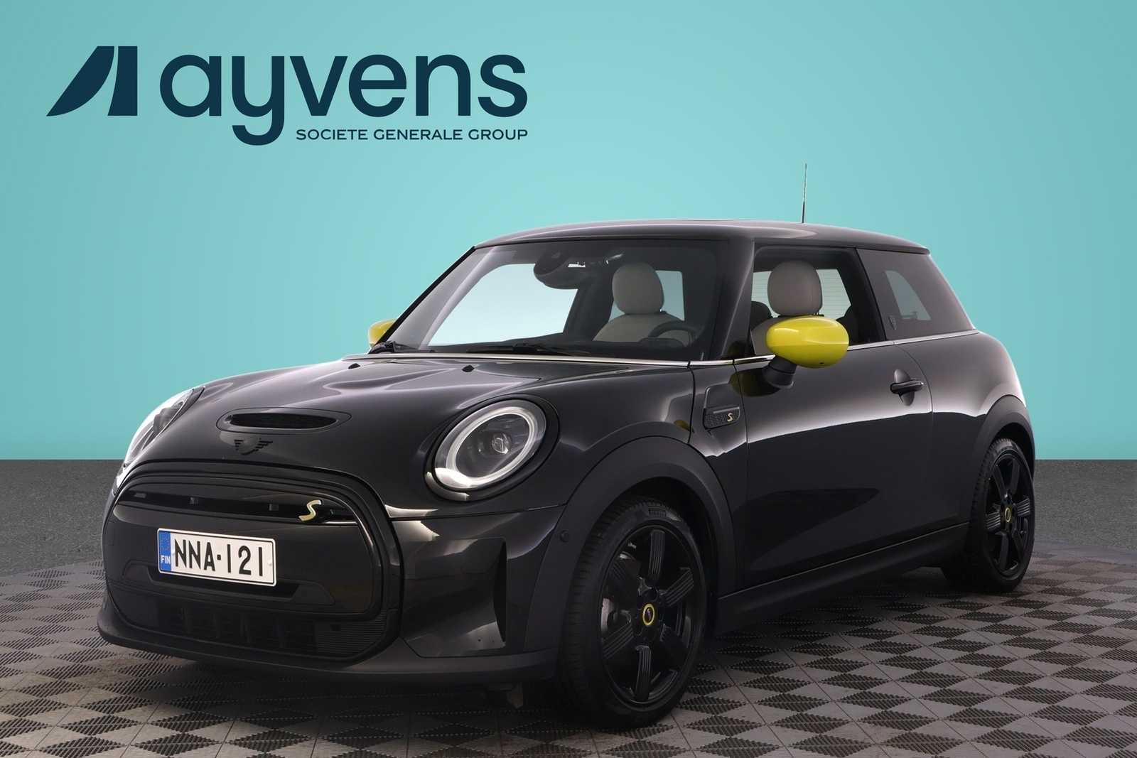 2023 MINI hatchback, 25 000 km, Fínsko — foto 1