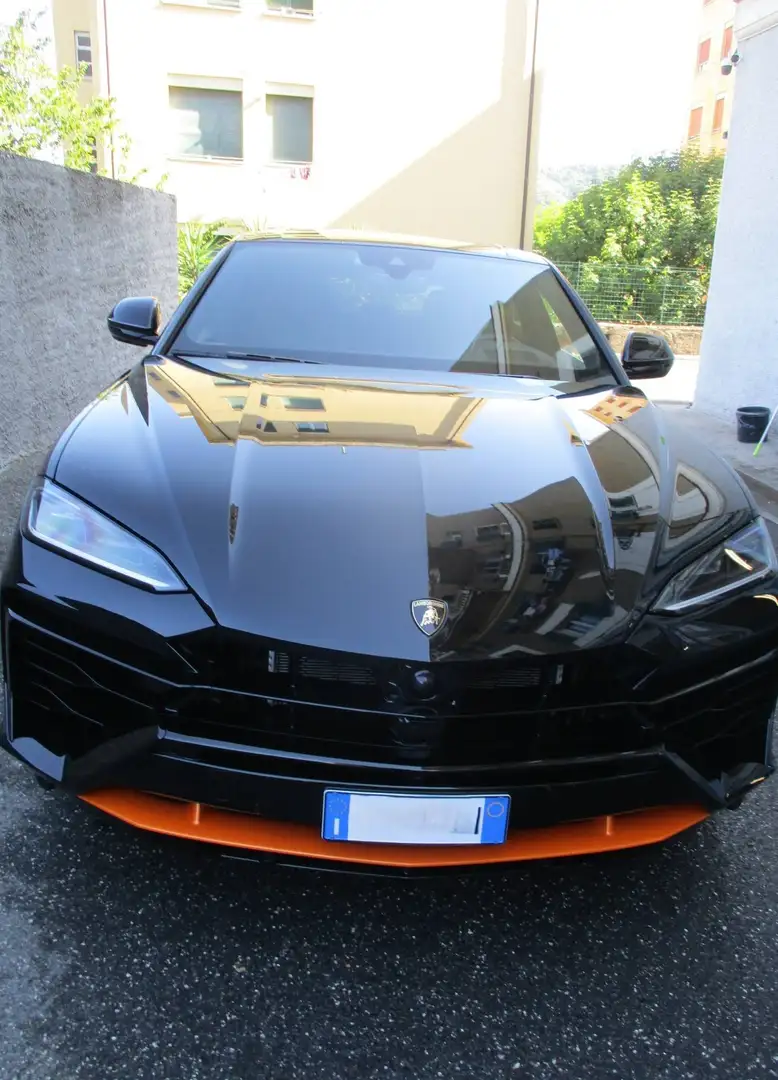 2026 Lamborghini Urus, 9 000 km, Taliansko — foto 1
