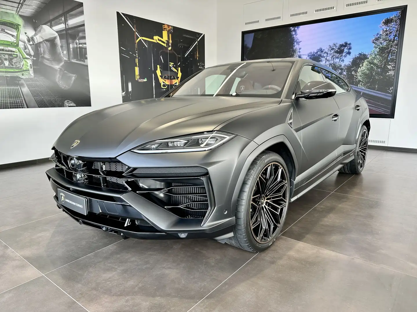2026 Lamborghini Urus, 61 km, Taliansko — foto 1