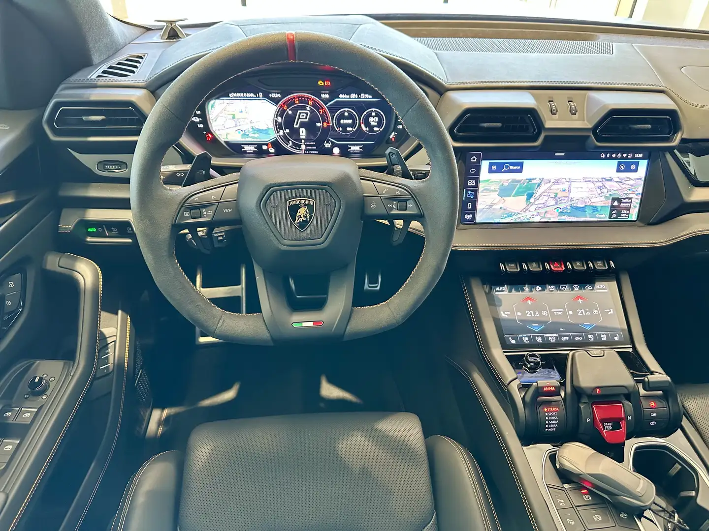 2026 Lamborghini Urus, 4 663 km, Taliansko — foto 9 z 15