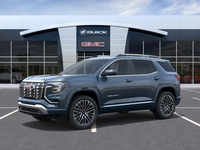 2027 GMC Terrain Denali, modrá, 6 km, dovoz Kanada — foto 2 z 5