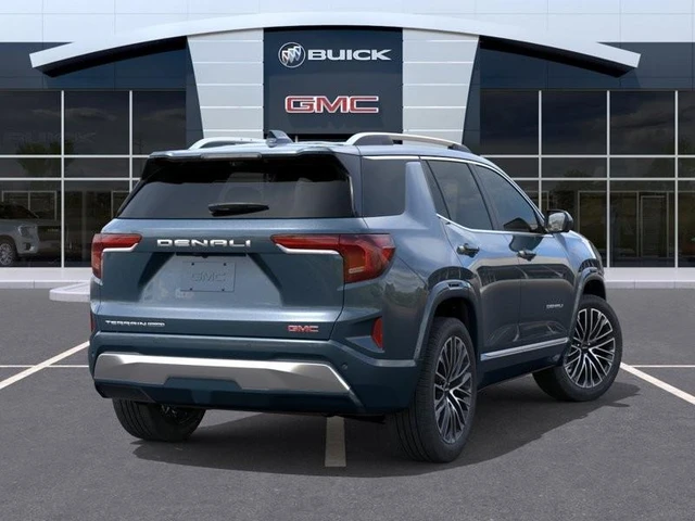 2027 GMC Terrain Denali, modrá, 6 km, dovoz Kanada — foto 4 z 5