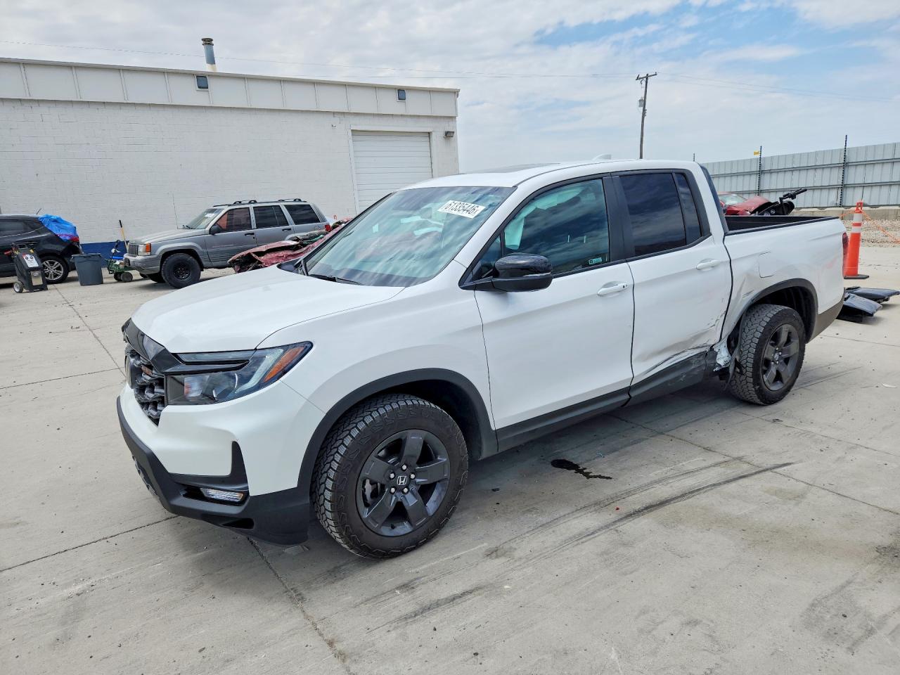 2026 Honda RIDGELINE, biela, 5 383 km, dovoz USA — foto 1