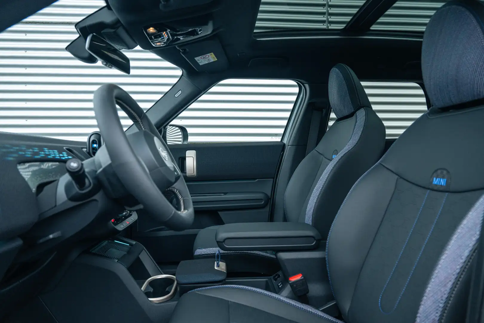 2026 MINI Countryman E, 1 km, Holandsko — foto 4 z 40