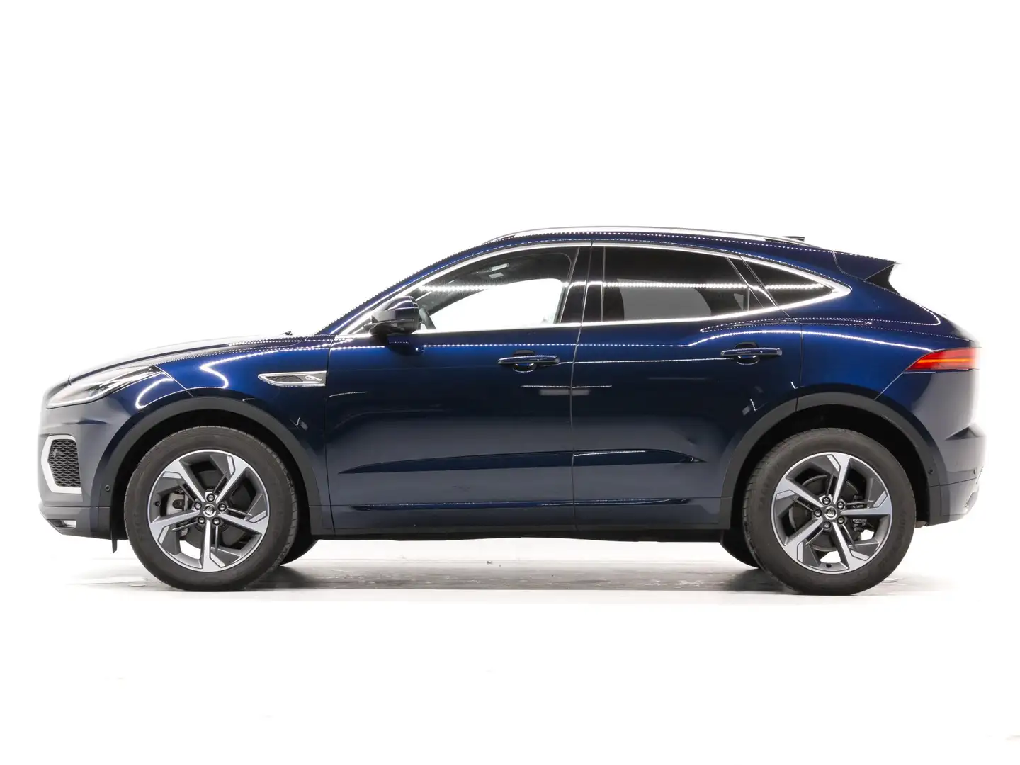 2025 Jaguar E-Pace, 19 800 km, Holandsko — foto 6 z 32