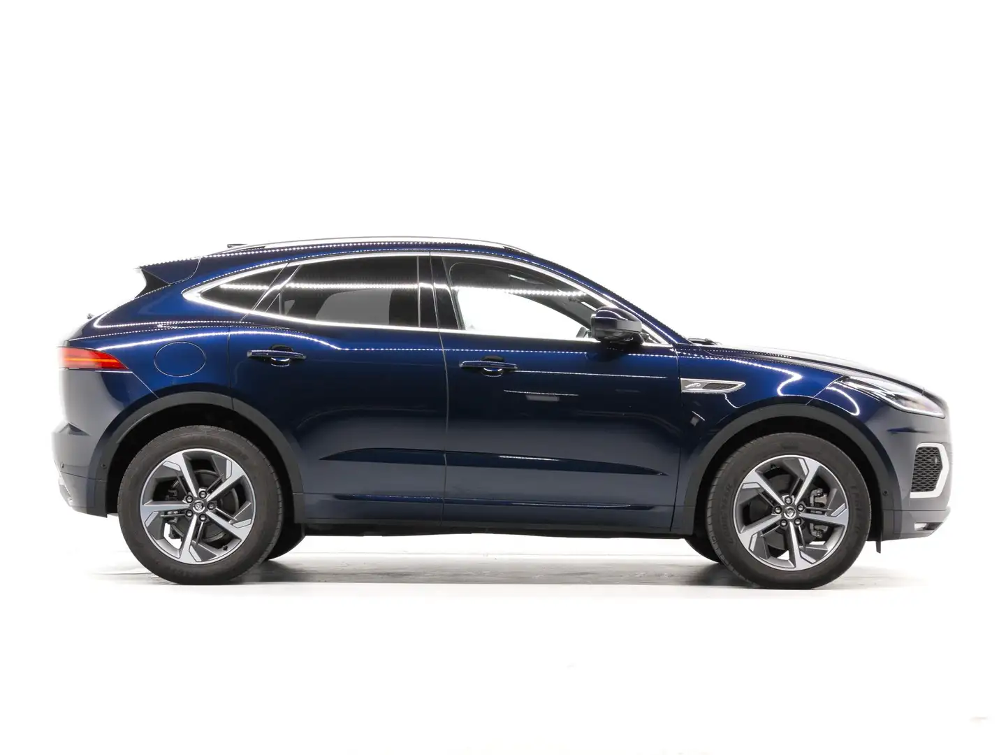 2025 Jaguar E-Pace, 19 800 km, Holandsko — foto 7 z 32