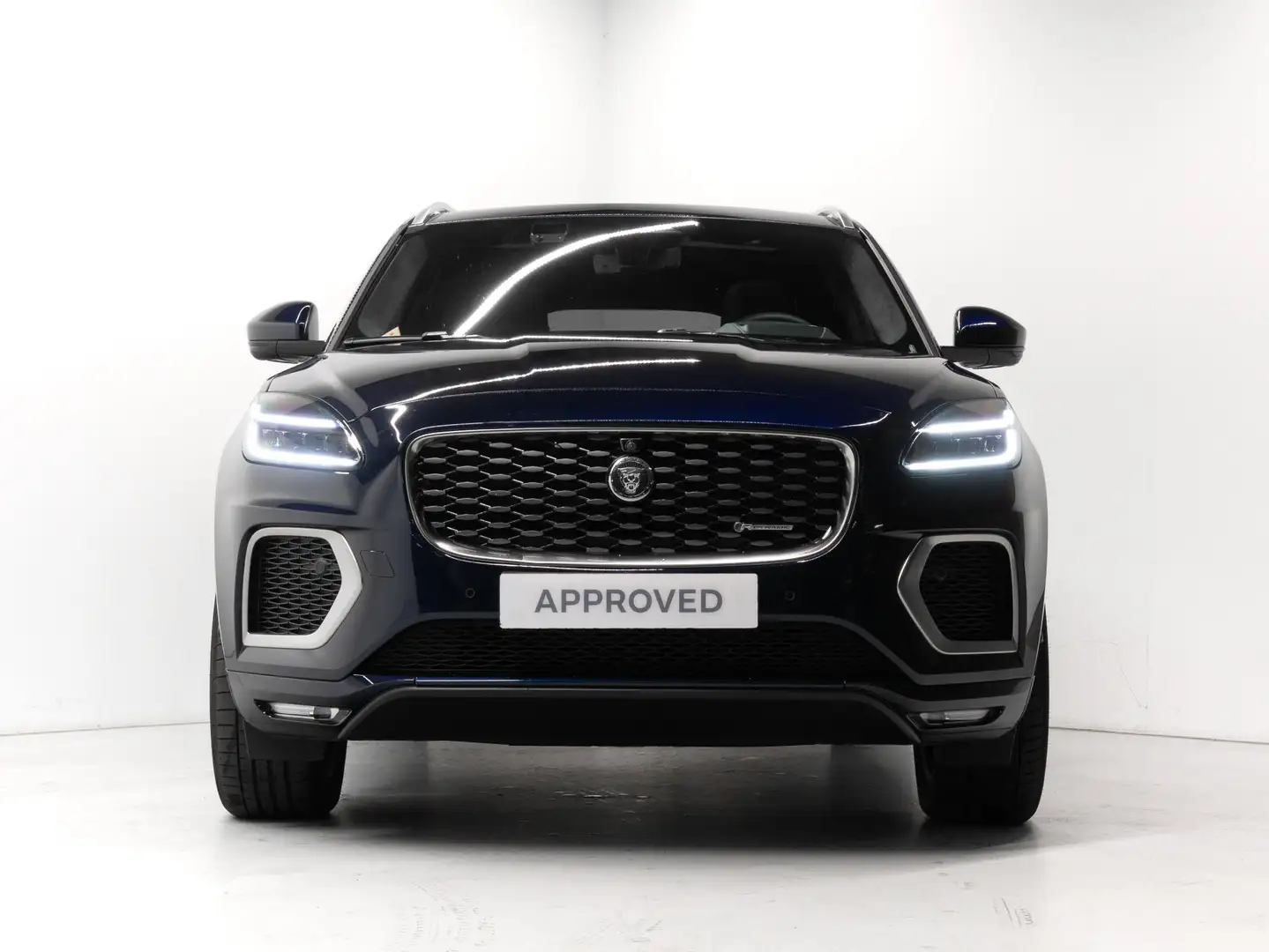 2025 Jaguar E-Pace, 19 800 km, Holandsko — foto 8 z 32