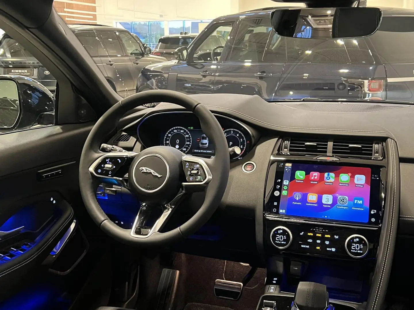 2024 Jaguar E-Pace, čierna, 80 562 km, Holandsko — foto 13 z 31