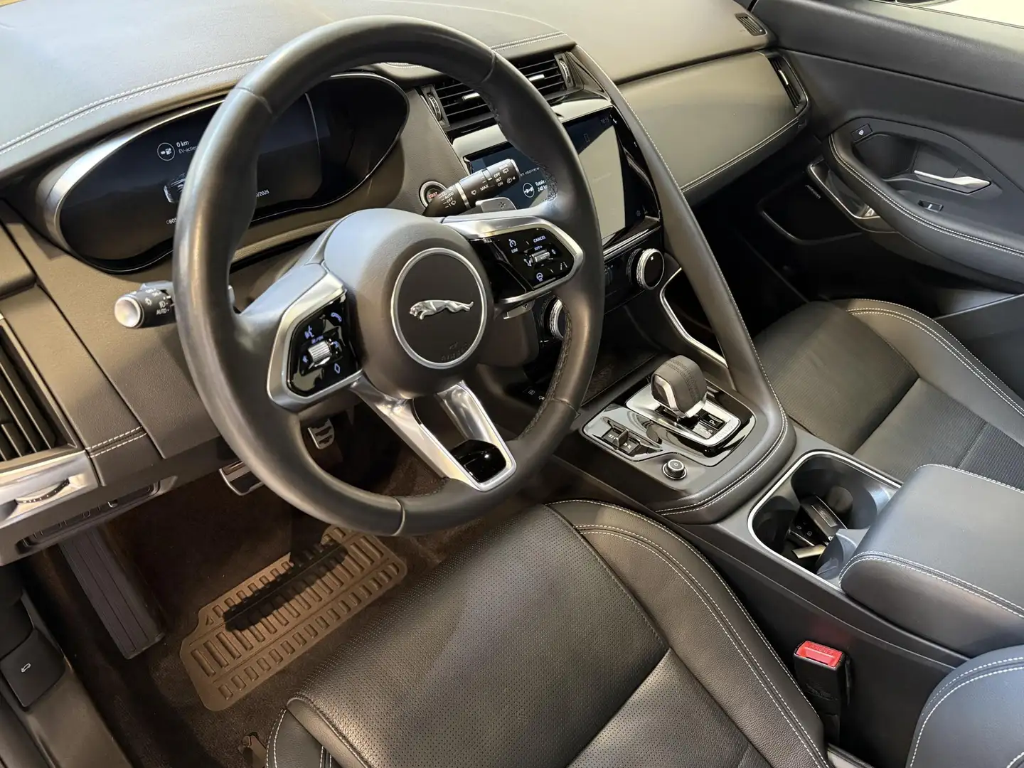 2024 Jaguar E-Pace, čierna, 80 562 km, Holandsko — foto 6 z 31