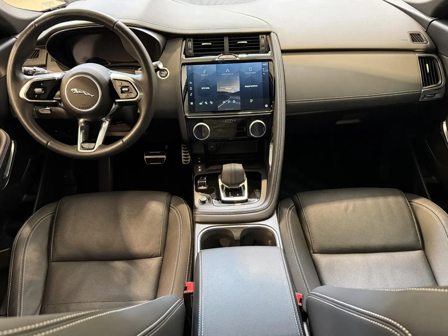 2024 Jaguar E-Pace, čierna, 80 562 km, Holandsko — foto 8 z 31