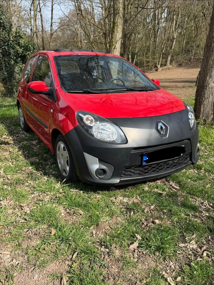 Renault Twingo 1.2 75 PS, Německo — foto 1 | AMECAR Renault Twingo 1.2 75 PS, Německo — foto 1