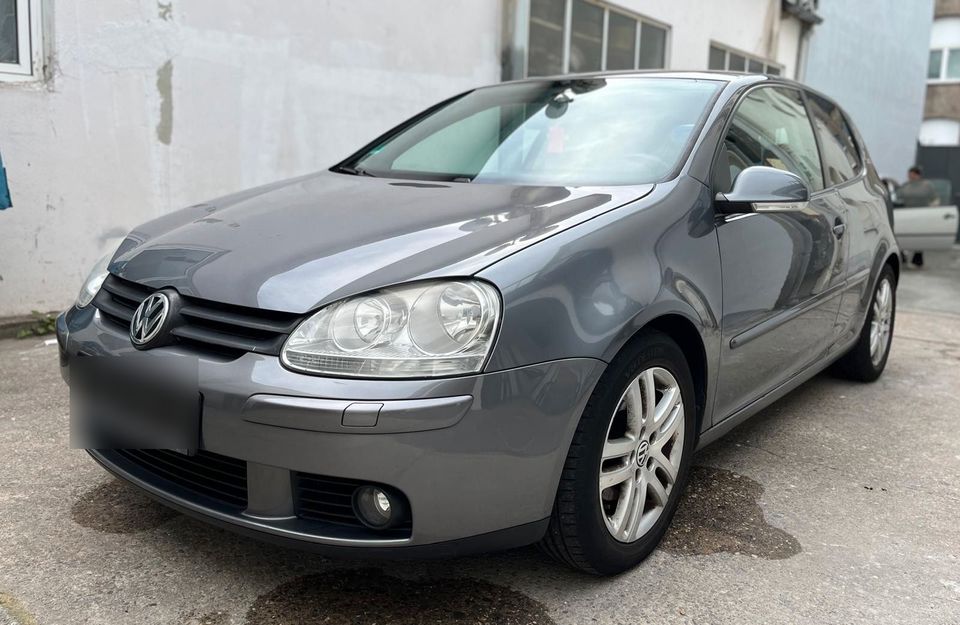 Volkswagen Golf 1.6 Goal *StzHz*SchDach*PDC*, Německo — foto 1