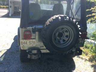Jeep, dovoz Kanada — foto 8 z 10