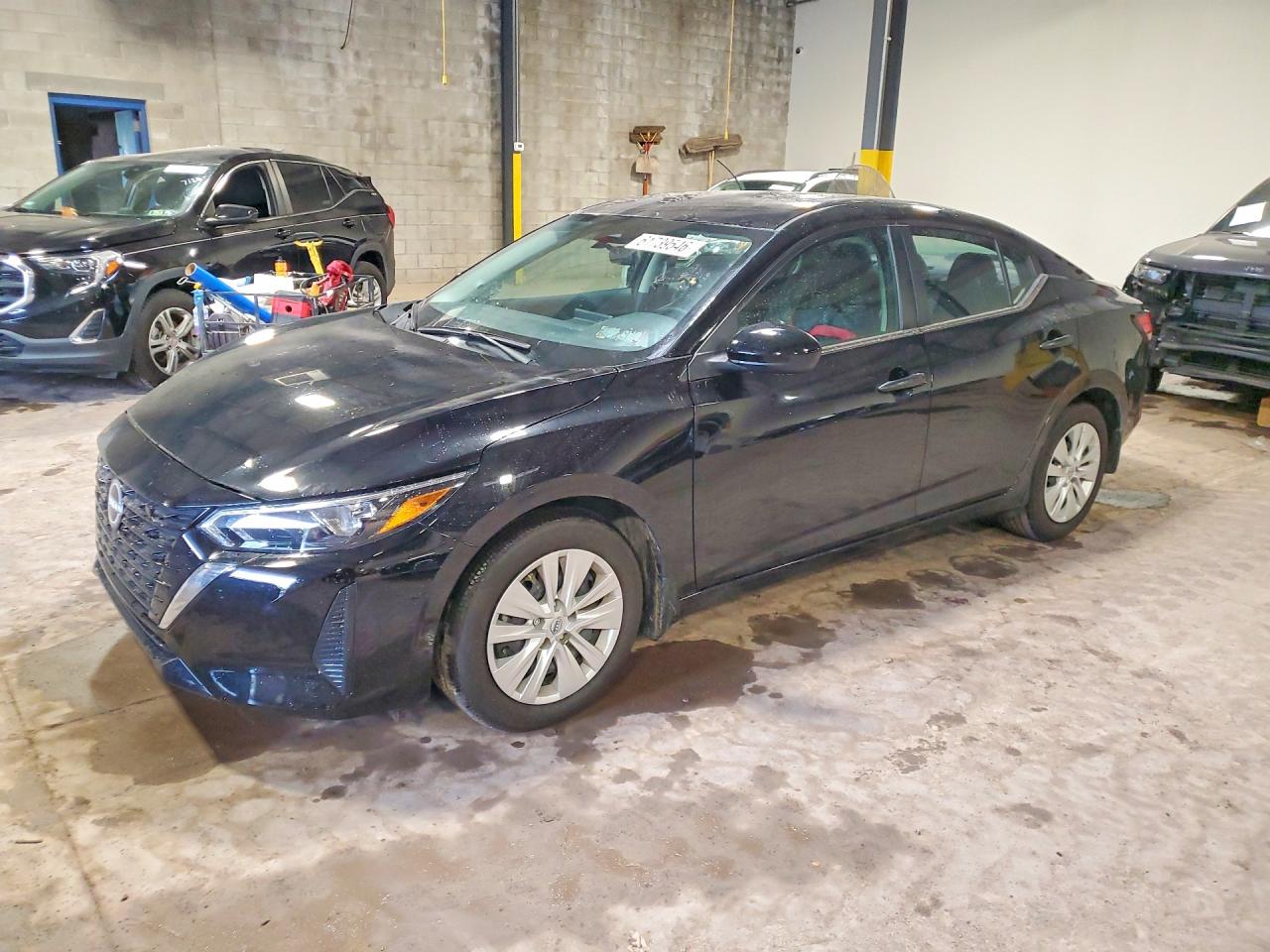 2025 Nissan SENTRA, čierna, 8 499 km, dovoz USA — foto 1
