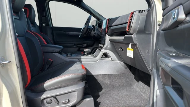 2026 Ford Ranger Raptor, béžová, 30 km, dovoz Kanada — foto 11 z 20