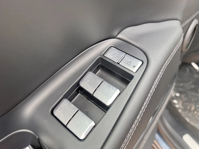 2027 Lincoln Navigator Reserve, modrá, 10 km, dovoz Kanada — foto 6 z 20