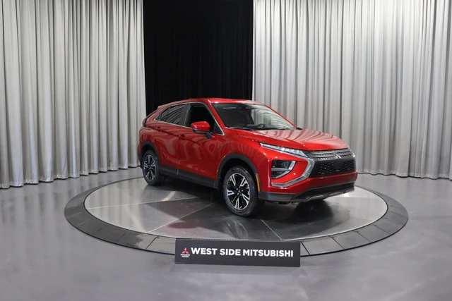 2026 Mitsubishi Eclipse Cross ES, červená, 100 km, dovoz Kanada — foto 1