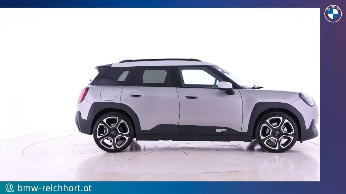 2026 MINI Aceman, 4 000 km, Rakúsko — foto 2 z 3