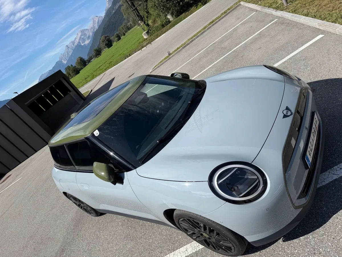 2026 MINI Cooper, 1 500 km, Rakúsko — foto 1