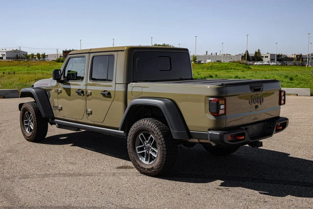 2026 Jeep Gladiator Mojave 4WD, zelená, 40 km, dovoz Kanada — foto 2 z 20