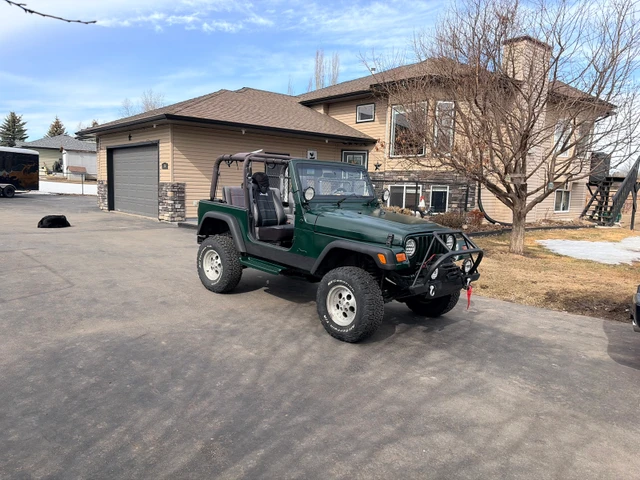 1998 Jeep Tj Hardtop, 168 000 km, dovoz Kanada — foto 1 | AMECAR 1998 Jeep Tj Hardtop, 168 000 km, dovoz Kanada — foto 1