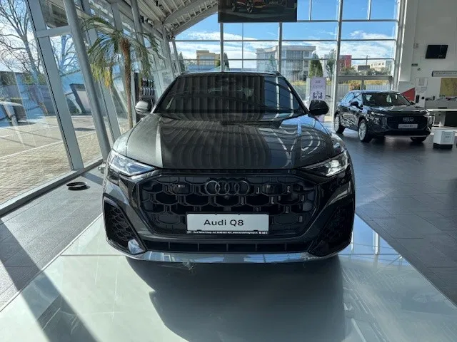 2026 Audi Q8, 10 km, Rumunsko — foto 1