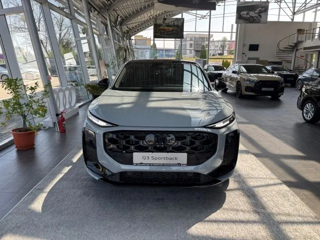2026 Audi Q3, 10 km, Rumunsko — foto 1