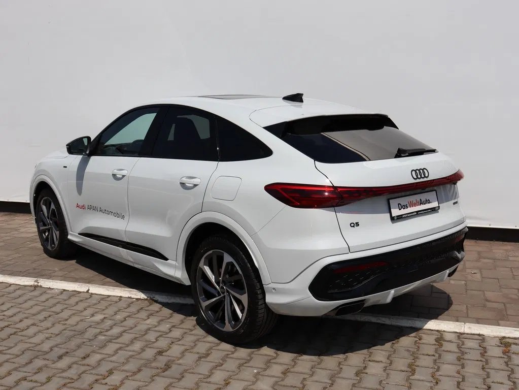 2026 Audi Q5, 3 000 km, Rumunsko — foto 4 z 20