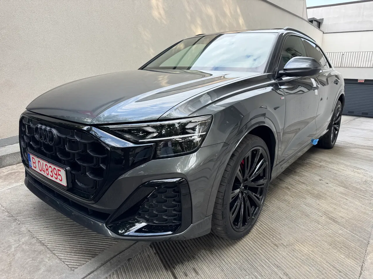 2026 Audi Q8, 10 km, Rumunsko — foto 1