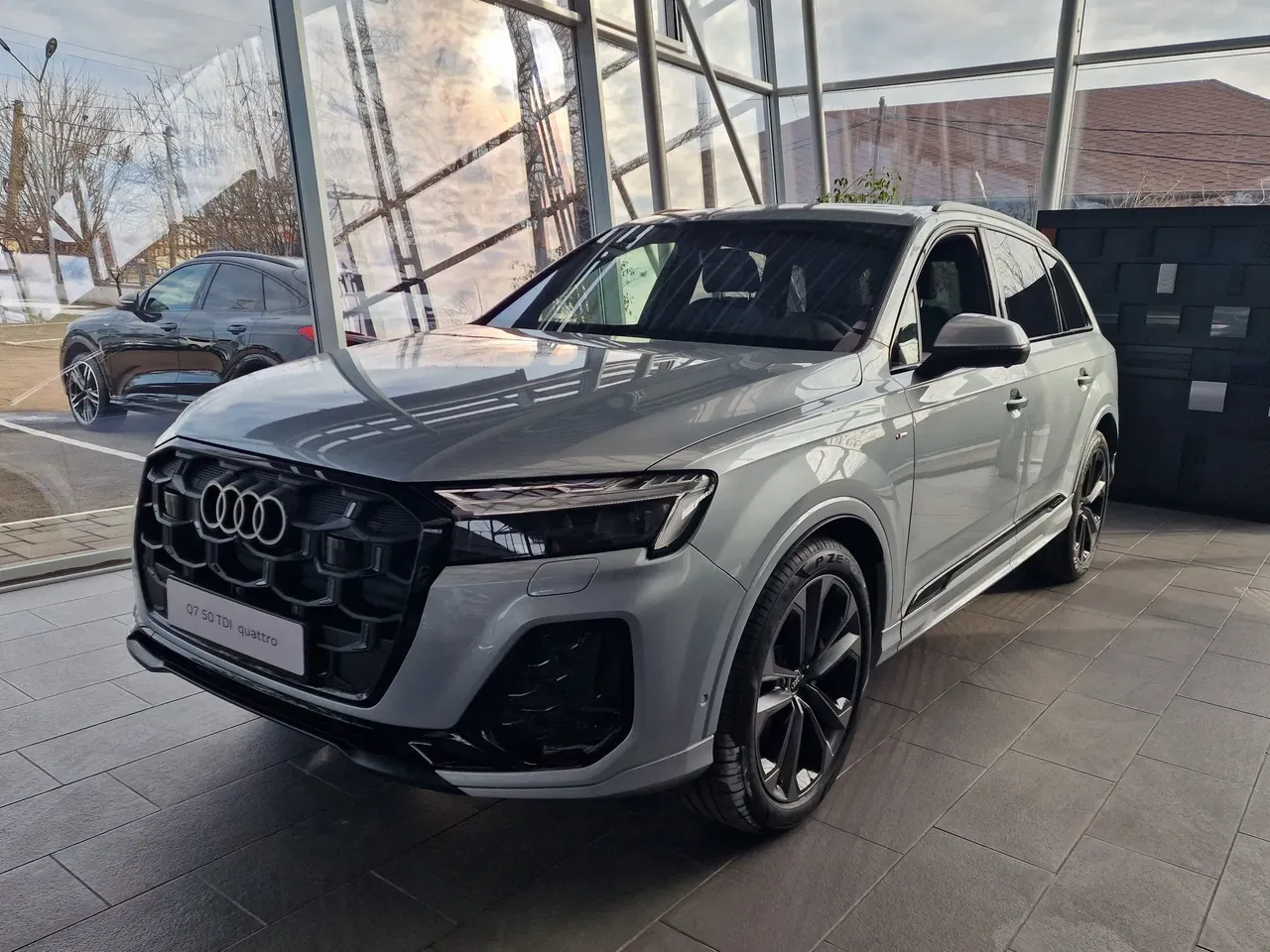 2026 Audi Q7, 12 km, Rumunsko — foto 1