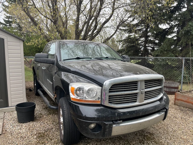 2006 Dodge Ram3500, 240 000 km, dovoz Kanada — foto 1