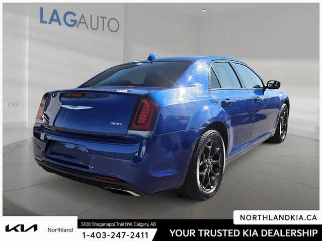 2019 Chrysler 300, modrá, 157 738 km, dovoz Kanada — foto 4 z 7