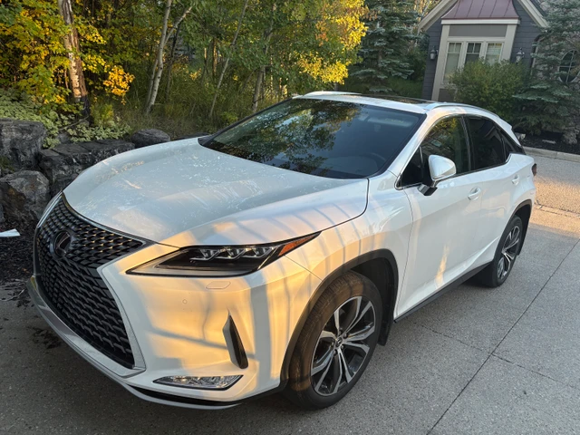 2022 Lexus Rx LUXURY, 61 300 km, dovoz Kanada — foto 1 z 5 2022 Lexus Rx LUXURY, 61 300 km, dovoz Kanada — foto 1 z 5