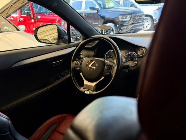 2017 Lexus Nx 200T Other, biela, 202 368 km, dovoz Kanada — foto 10 z 18
