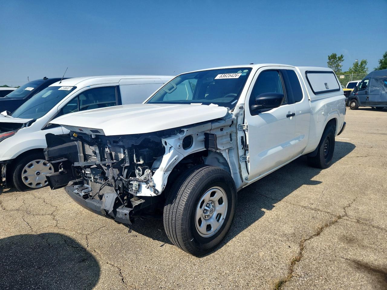 2024 Nissan FRONTIER, biela, 52 440 km, dovoz USA — foto 1