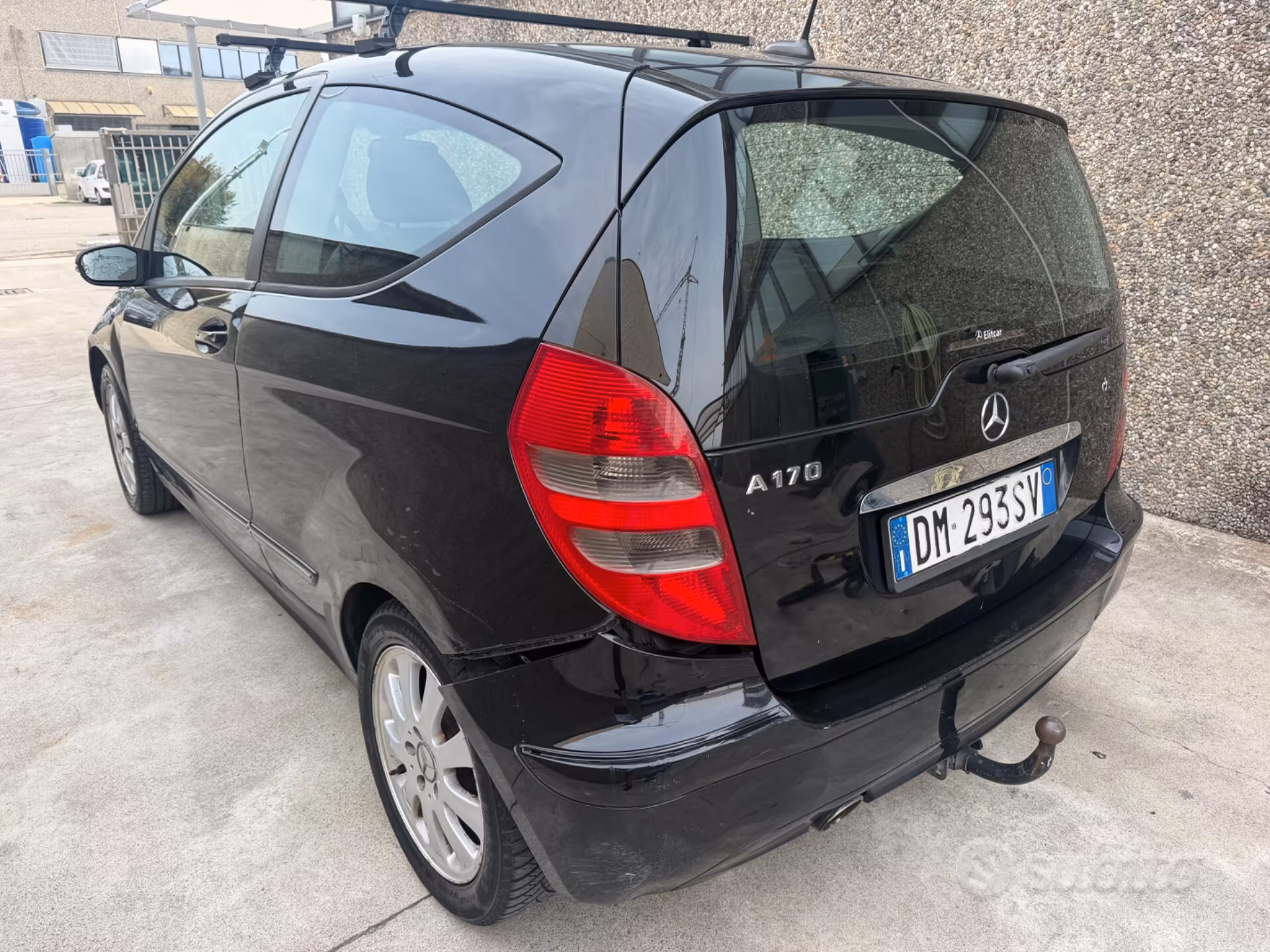 2031 Mercedes-Benz, Itálie — foto 1
