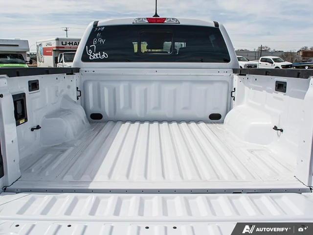 2026 Ford Ranger LARIAT, biela, 47 km, dovoz Kanada — foto 11 z 19