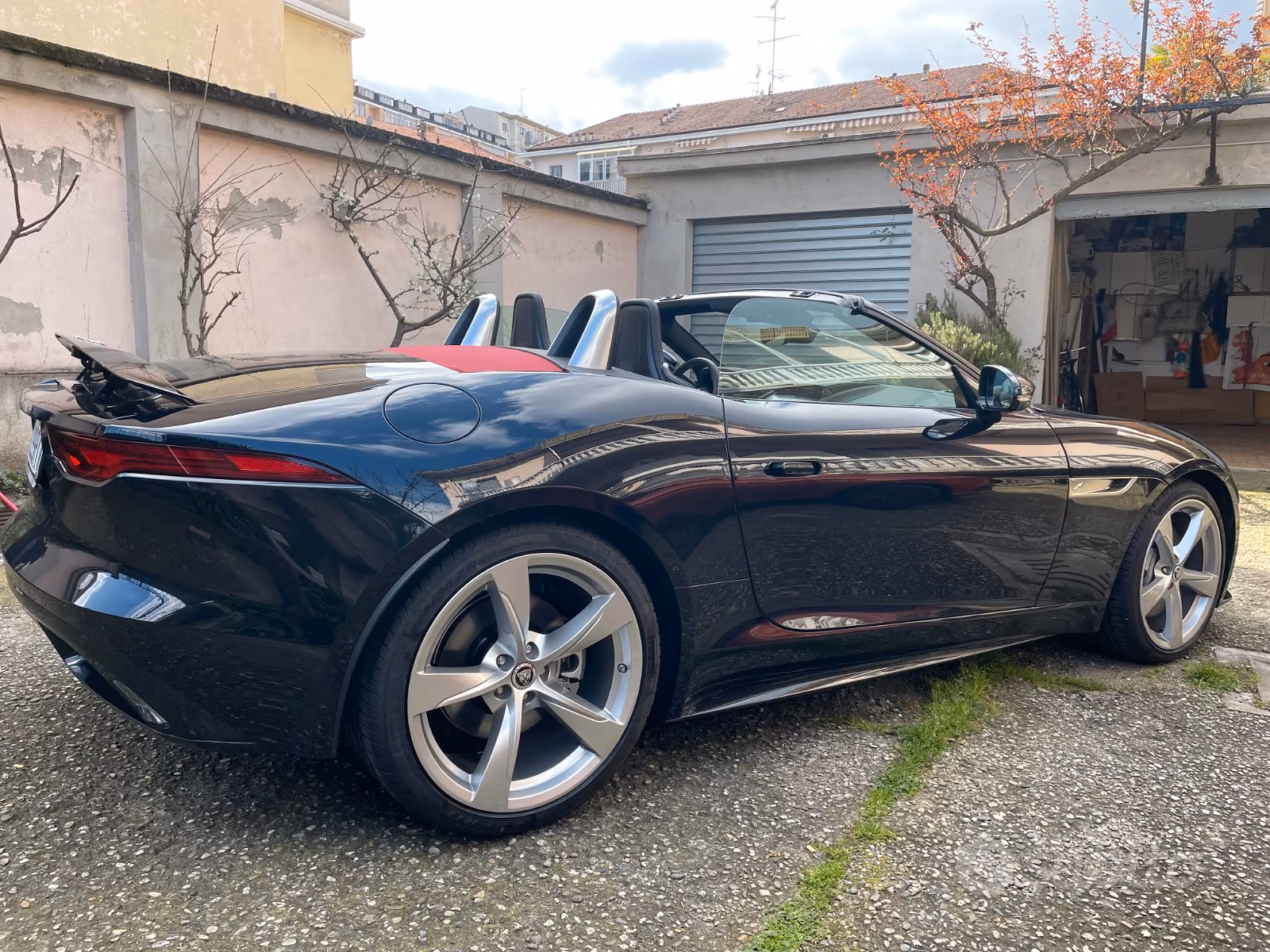 2025 Jaguar, Taliansko — foto 1