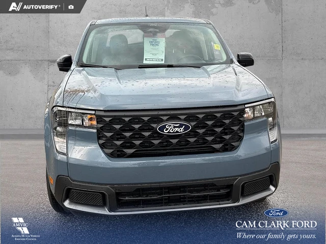 2026 Ford Maverick XLT, modrá, 13 km, dovoz Kanada — foto 2 z 20