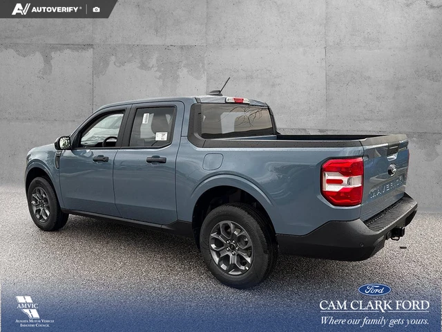 2026 Ford Maverick XLT, modrá, 13 km, dovoz Kanada — foto 4 z 20