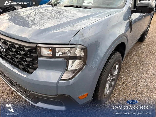 2026 Ford Maverick XLT, modrá, 13 km, dovoz Kanada — foto 8 z 20
