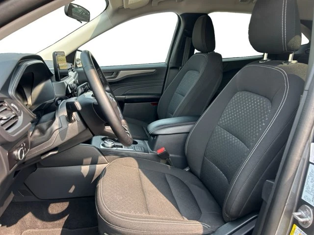 2025 Ford Escape Active, čierna, 43 931 km, dovoz Kanada — foto 10 z 15