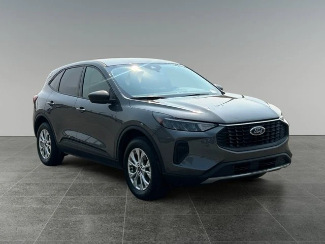 2025 Ford Escape Active, čierna, 43 931 km, dovoz Kanada — foto 7 z 15