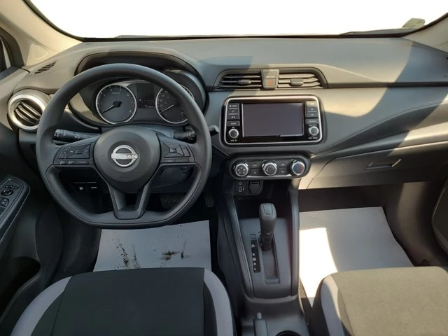 2025 Nissan Versa, 44 384 km, dovoz Kanada — foto 11 z 15