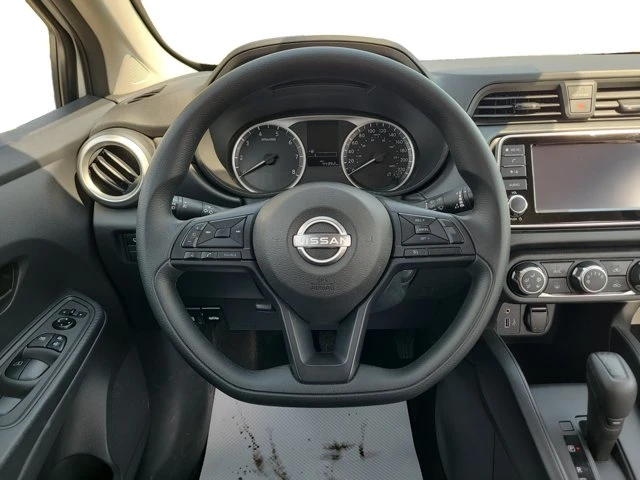 2025 Nissan Versa, 44 384 km, dovoz Kanada — foto 12 z 15