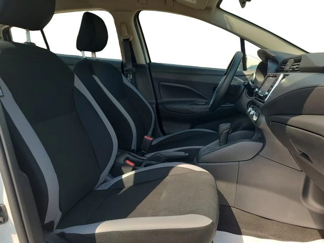 2025 Nissan Versa, 44 384 km, dovoz Kanada — foto 14 z 15