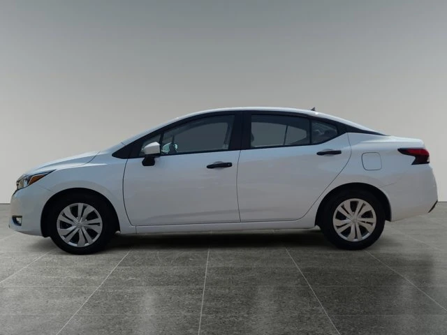 2025 Nissan Versa, 44 384 km, dovoz Kanada — foto 2 z 15