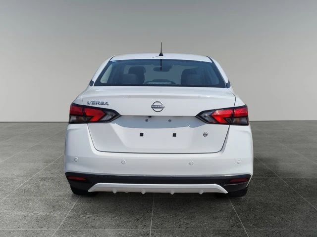 2025 Nissan Versa, 44 384 km, dovoz Kanada — foto 4 z 15