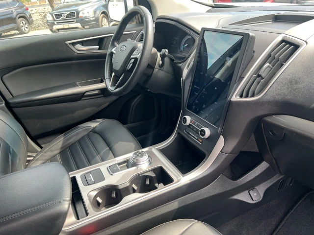 2023 Ford Edge SEL AWD, biela, 71 297 km, dovoz Kanada — foto 13 z 20